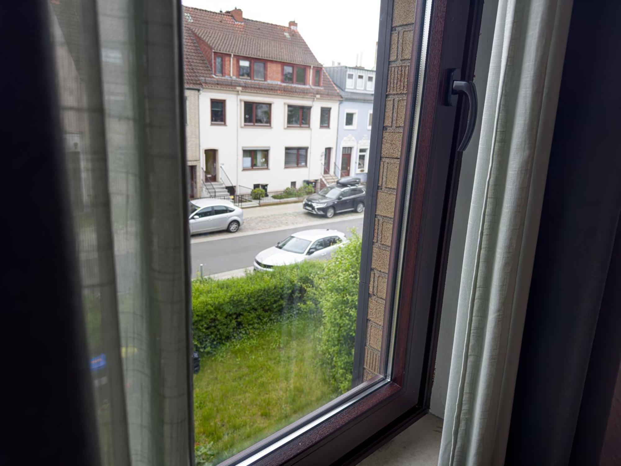 Immostay #8 - Haus Fuer 13 Personen Mit 7 Zimmer - Grosser Garten & Grill, Free Parking, Wlan Bremen Luaran gambar